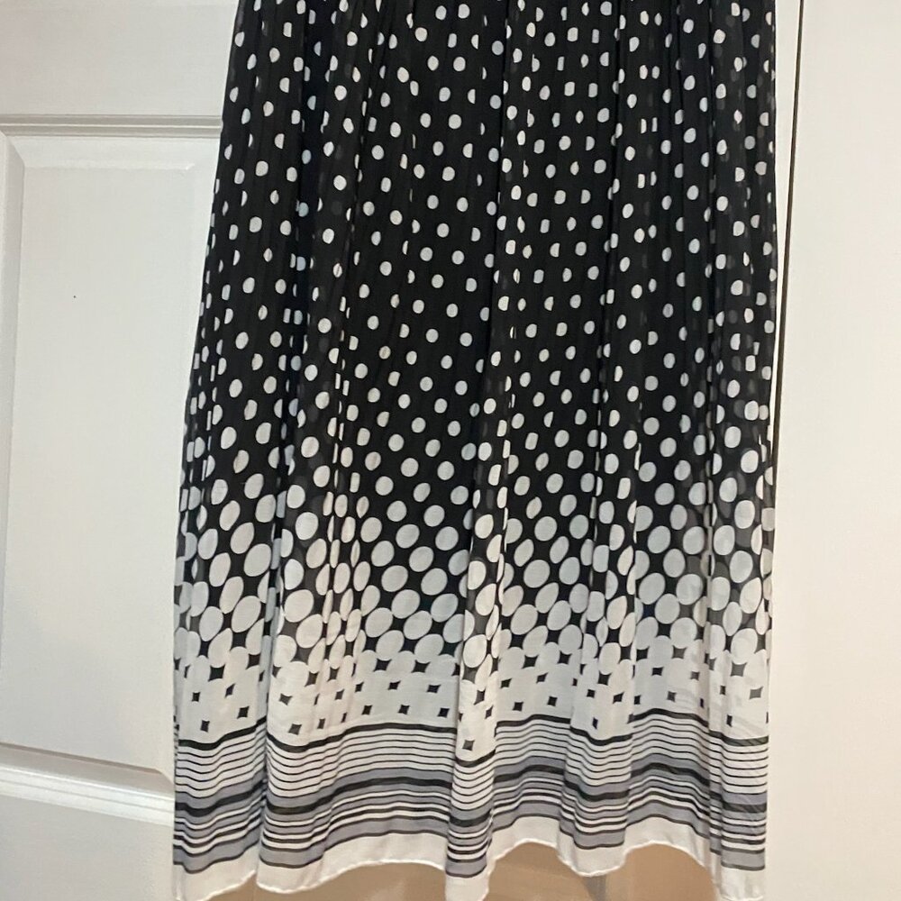Metrowear Pleated Polka Dot Black White Skirt - XLarge
